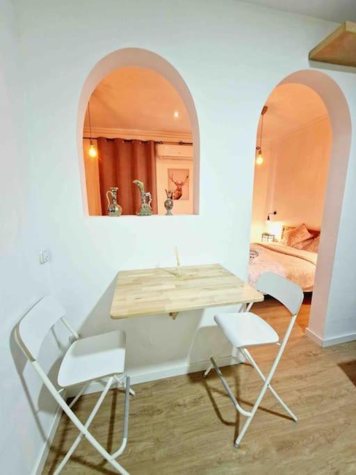 バルセロナLoft Nearby Sagrada Familiaアパートメント エクステリア 写真