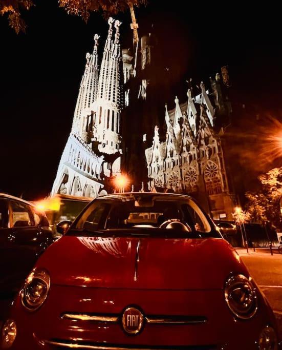バルセロナLoft Nearby Sagrada Familiaアパートメント エクステリア 写真